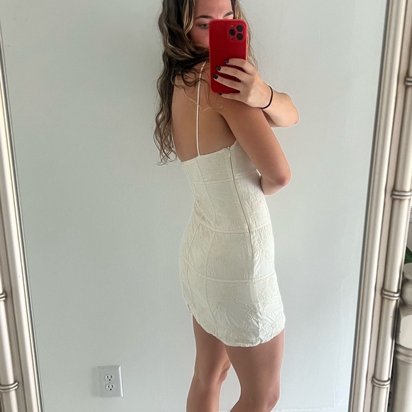 Zara White Mini Dress - Picture 2 of 5
